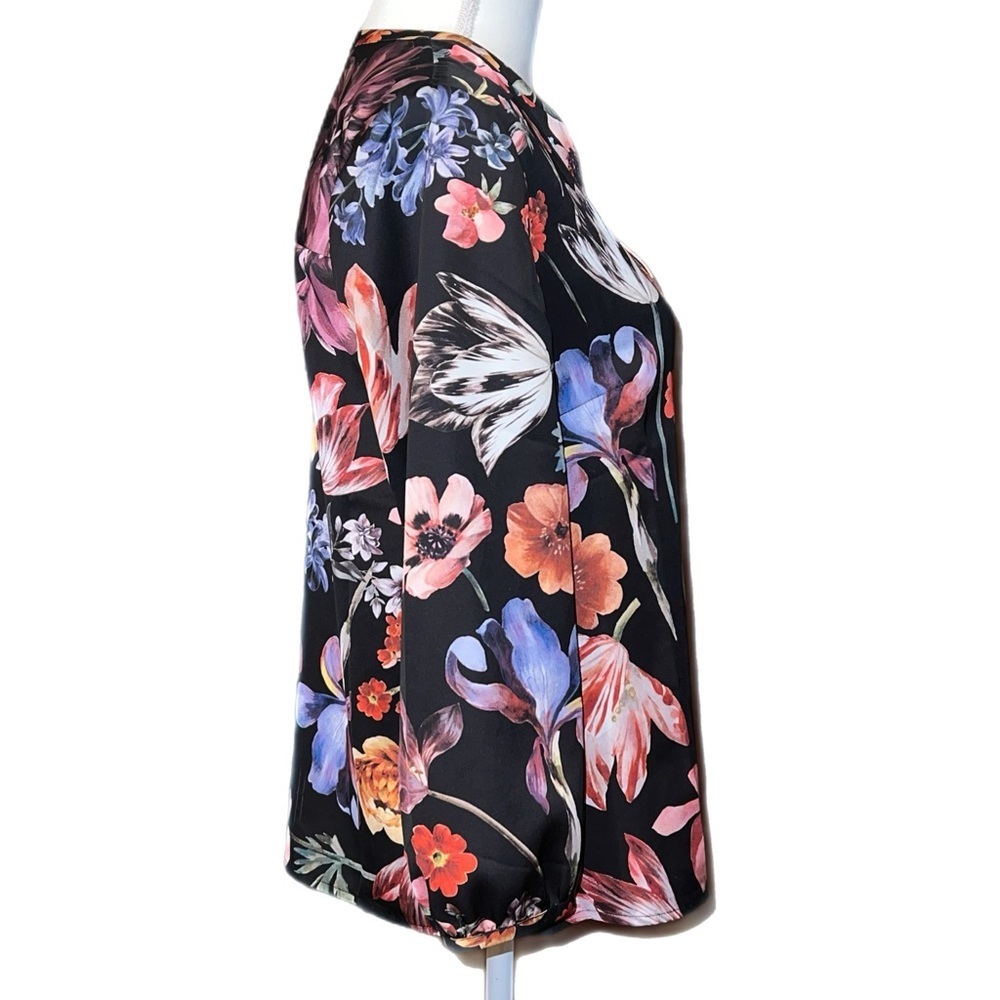 J. Crew - Open V-neck Top - Midnight Dutch Floral - Size Small - Picture 4 of 6
